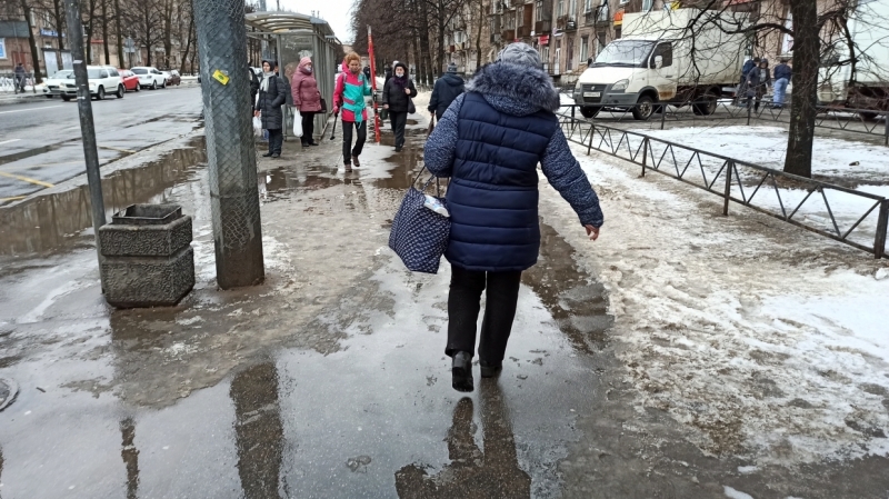 Петербуржцам объяснили, почему не стоит переживать из-за «затопленных» улиц