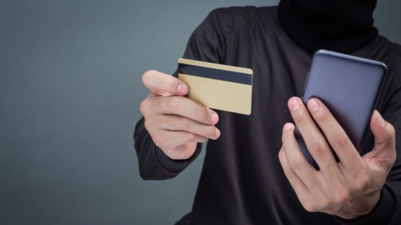 Петербурженка отдала криптомошенникам кредитные 4,5 млн рублей