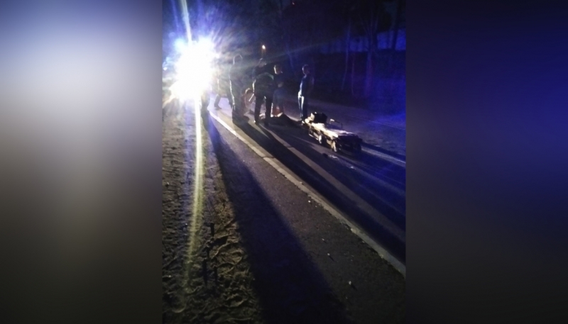 Пьяный белорусский юноша погиб под колесами легковушки в Ленобласти