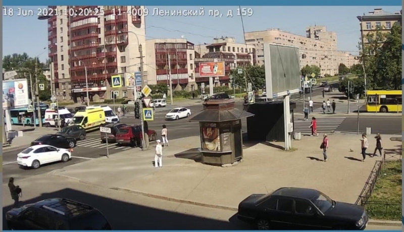 Пять скорых приехали к ДТП с маршруткой и автобусом на Ленинском