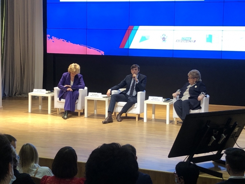 Половина учителей России не понимают, по какому принципу им платят за работу