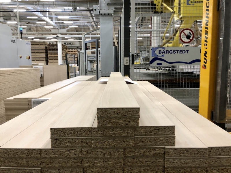 Предприниматель назвал способ поддержки мебельщиков строителями