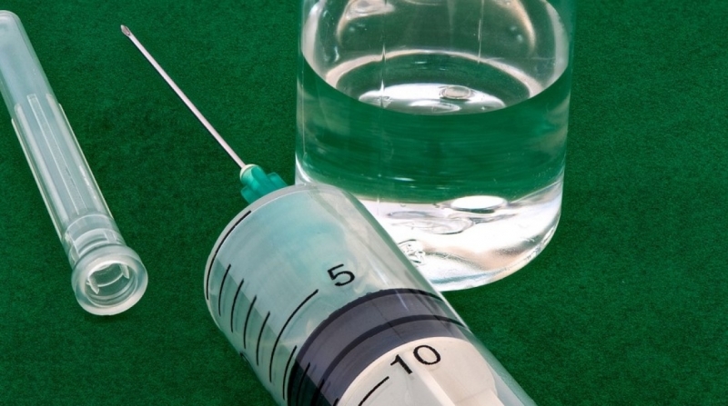 Роспотребнадзор рассказал, чего стоит опасаться после вакцинации