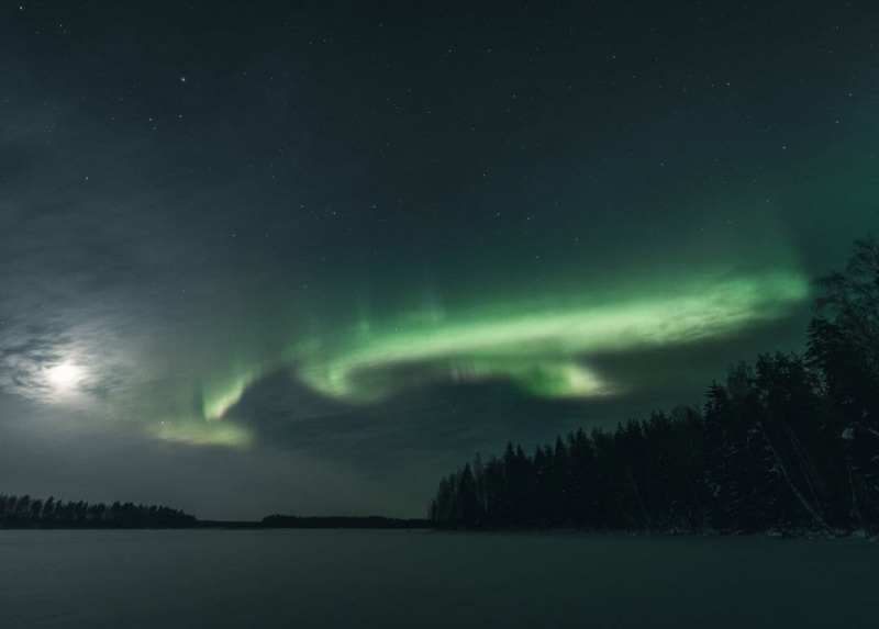 Северное сияние над Ладожским озером удалось заснять фотографу