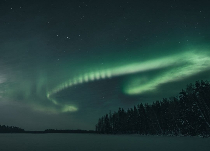 Северное сияние над Ладожским озером удалось заснять фотографу
