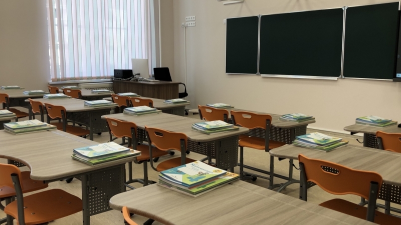 Школы России откажутся от обучения в три смены