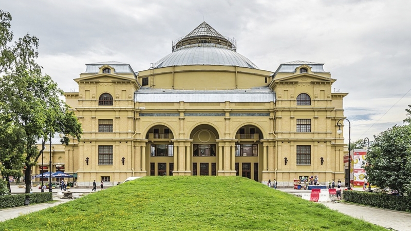 Смольный потратит на реконструкцию здания «Мюзик-Холла» 4,5 млрд рублей