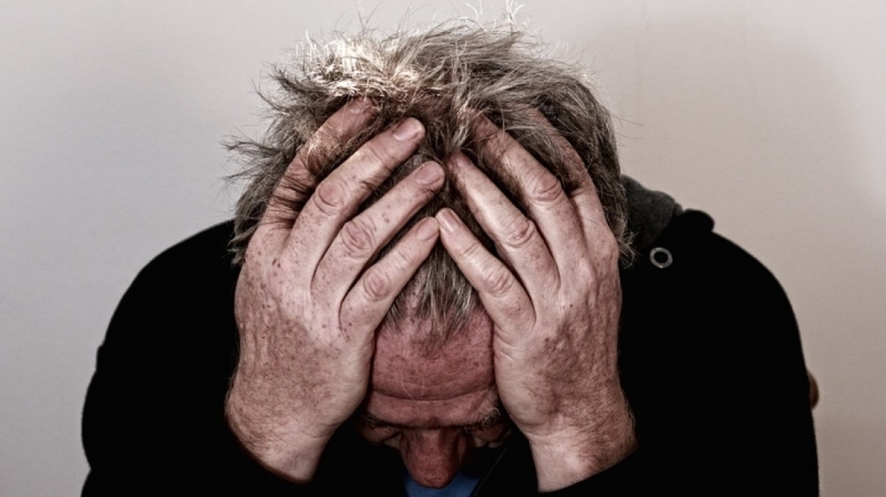 Срочно к врачу: названы пять признаков неизбежного слабоумия