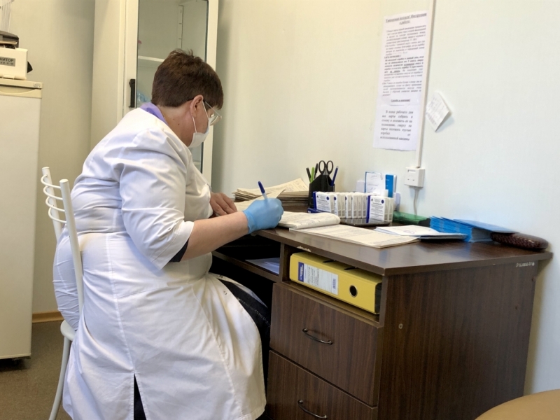 Стал известен график работы больниц Ленобласти в майские праздники