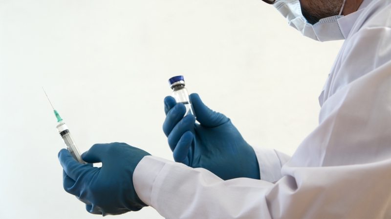 Стало известно, в каких случаях можно заболеть ковидом после вакцинации