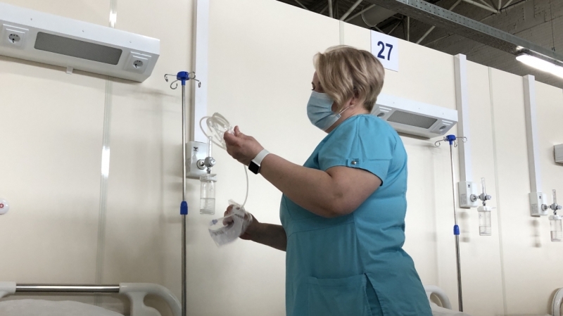 Свободный коечный фонд в «красных зонах» Петербурга сократился на 10 %