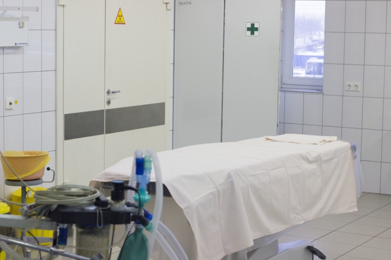 Сыктывкарская санитарка уронила бабушку