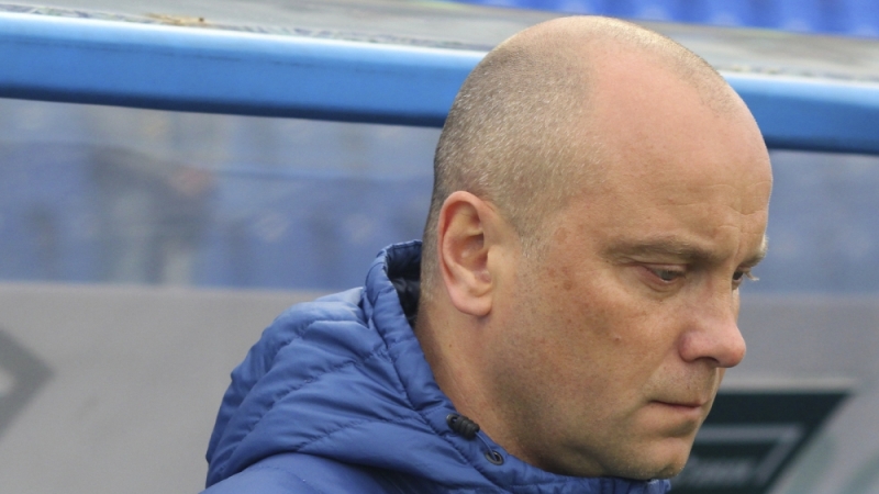 Тренер «Ротора» Хохлов подал в суд на Facebook за «неприязнь» к его фамилии