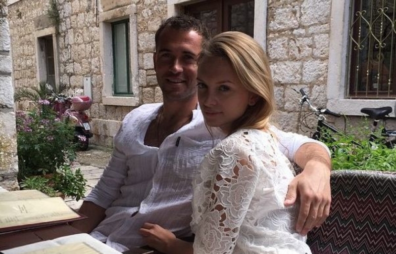 «Ударил кулаком по лицу»: стало известно, кто избил в Москве экс-жену Кержакова