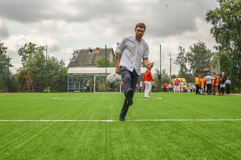 В деревне Всеволожского района сделали поле для мини-футбола от UEFA