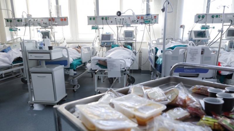 В Петербурге пациентами с КОВИД занято 69 % профильного коечного фонда