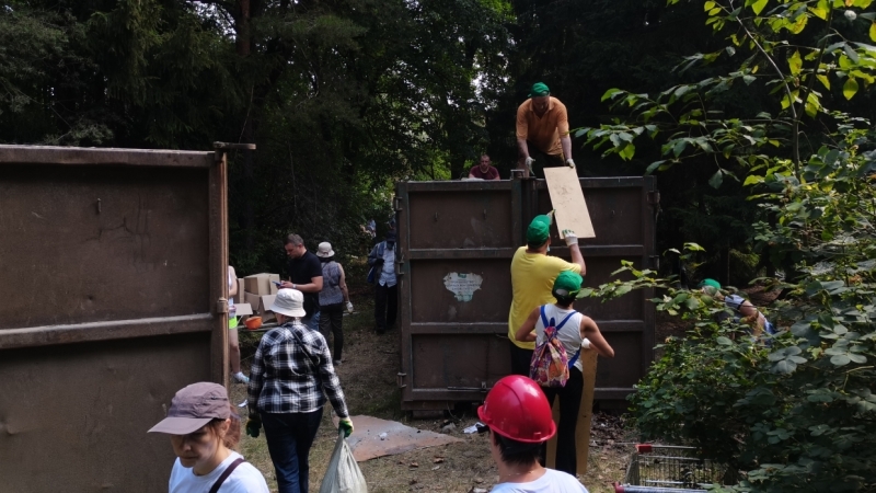 В Петербурге убрались у памятника деревянной архитектуры «Дача Лесснера»