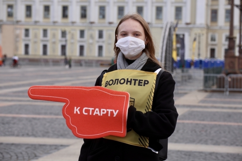 Велосипедисты проверили свои силы в первой в Петербурге велогонке La Stada