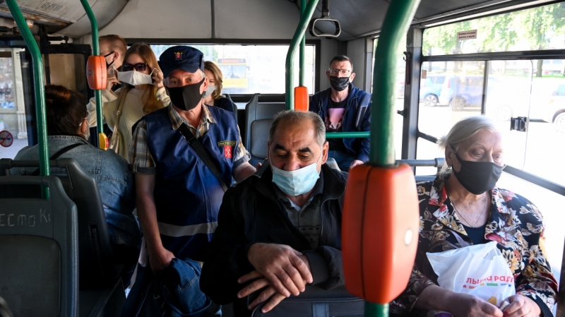 «Вирус там появляться не хочет»: петербуржцы отреагировали на новые ковид-ограничения