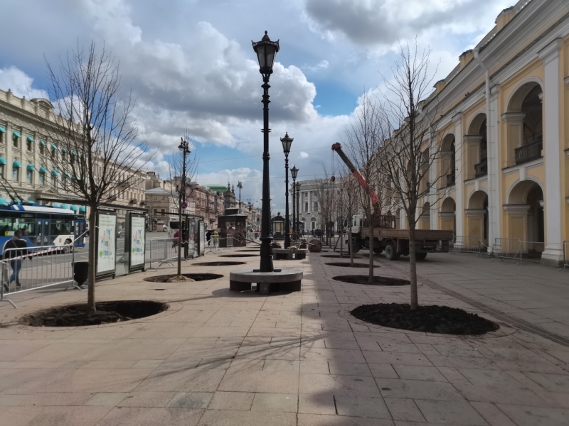 Внутреннюю территорию Большого Гостиного Двора откроют в июне