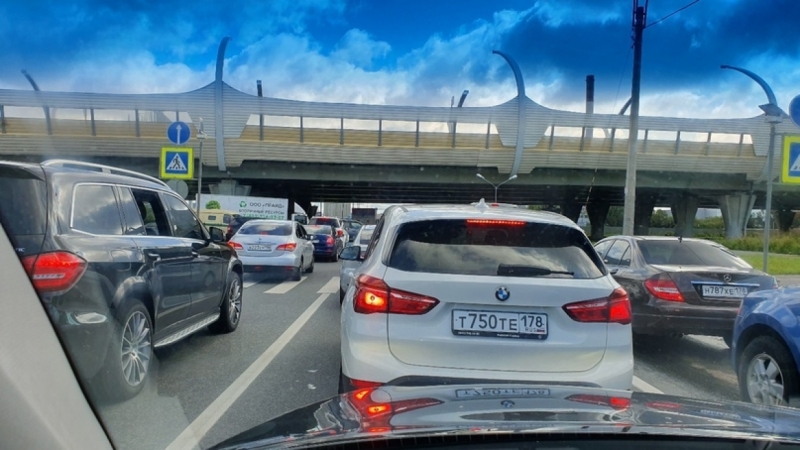 Водителей Петрозаводска предупредили о пробках около «Лотос Плазы»