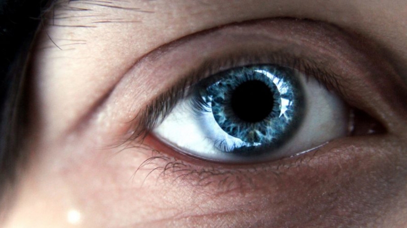 Врач рассказал, чем может обернуться покраснение глаз