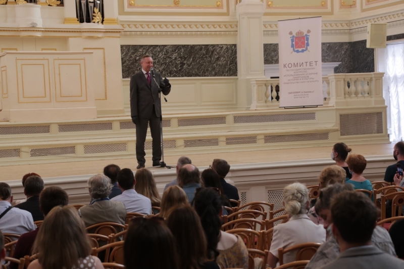 Знак «Почетный реставратор» получили 25 петербуржцев